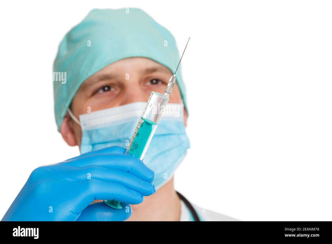 Coronavirus-Impfstoff Corona Virus Spritze Arzt COVID-19 Covid isoliert auf Weiß Stockfoto