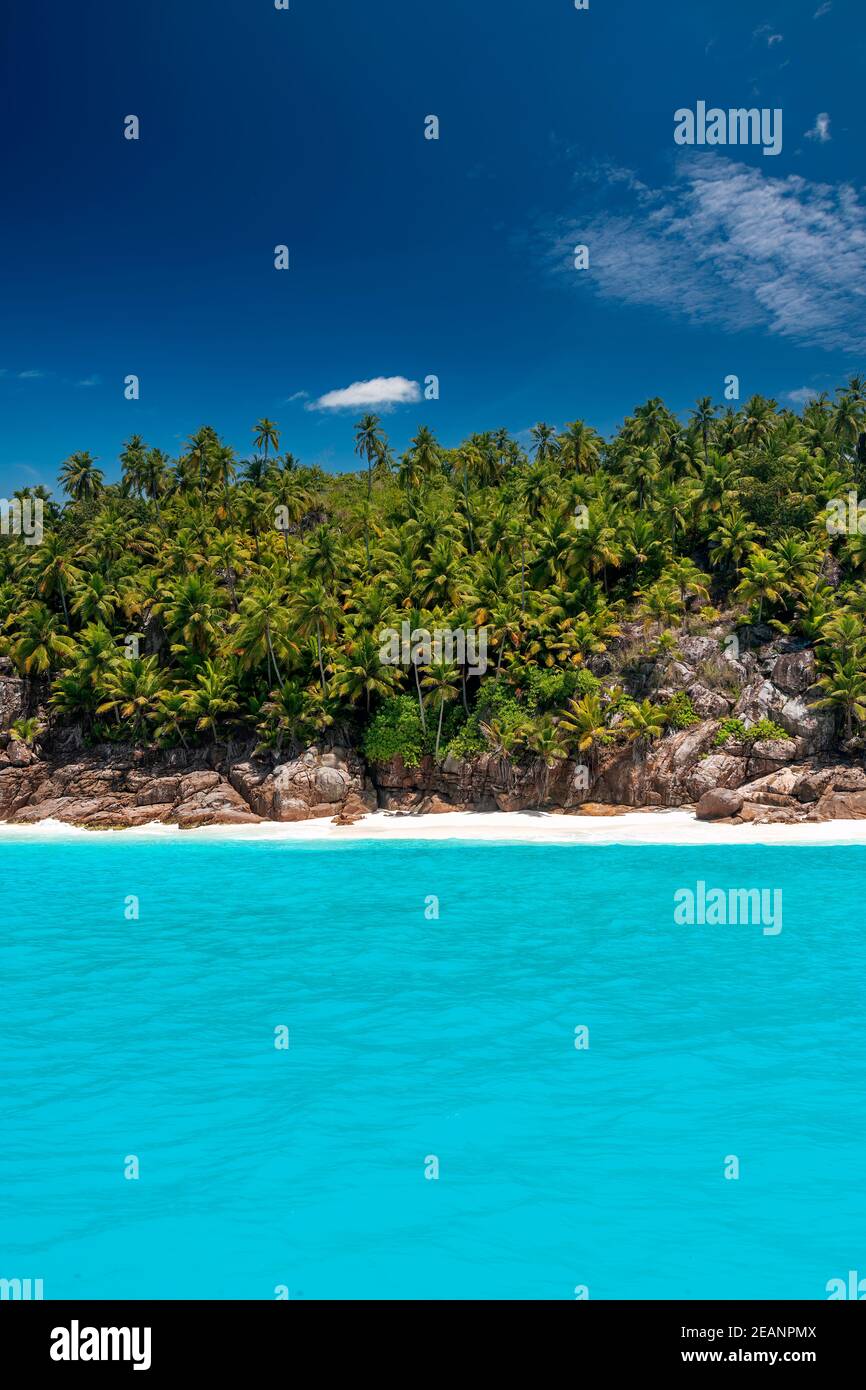 Schöner Strand und Lagune, die Seychellen, Indischer Ozean, Afrika Stockfoto