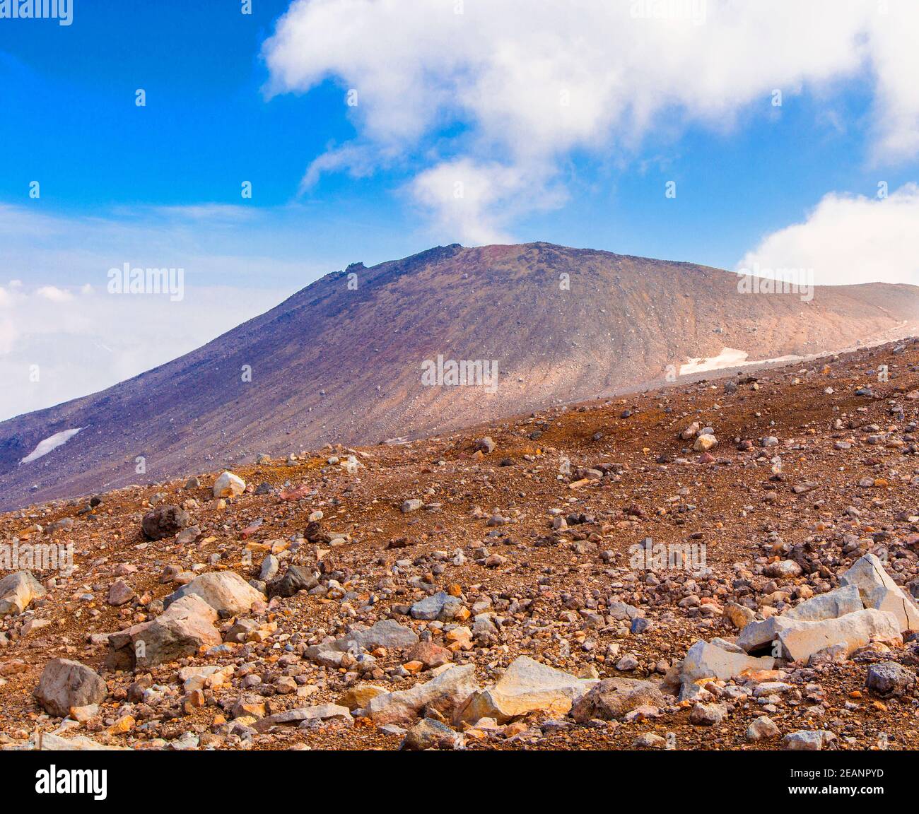Steinplateau auf dem Vulkan Gorely Stockfoto