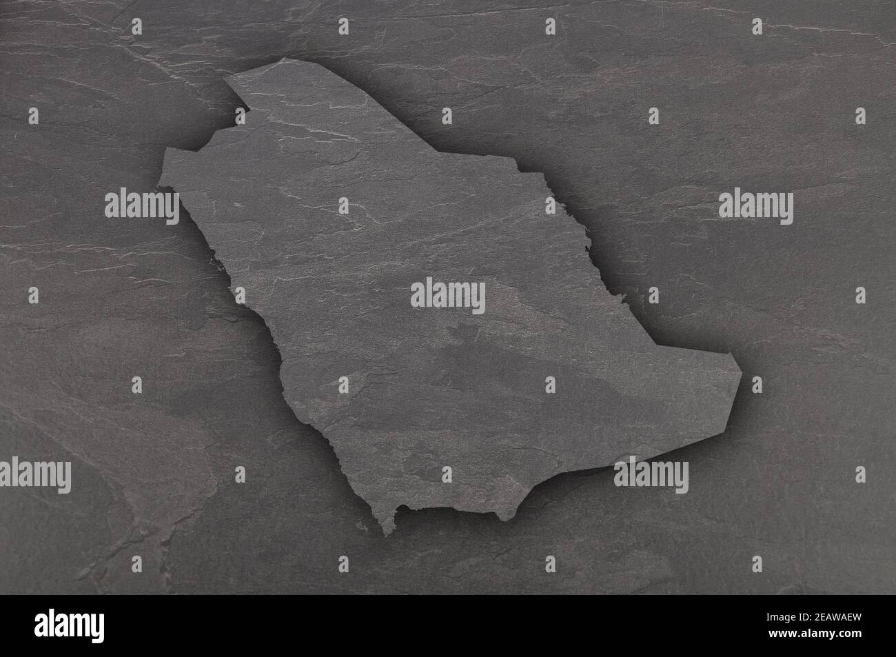 Karte von Saudi-Arabien auf dunklem Schiefer Stockfoto