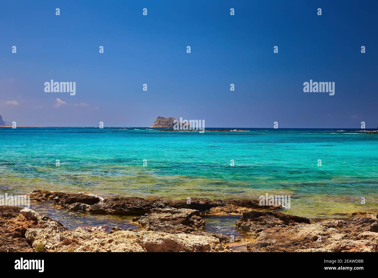 Wunderschöner Meerblick auf der Insel Gramvousa. Stockfoto