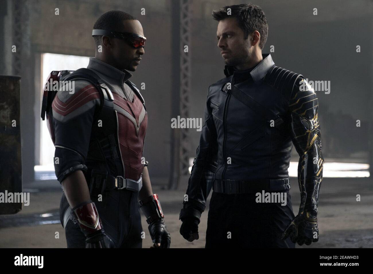 The Falcon and the Winter Soldier ist eine aufstrebende amerikanische TV-Miniserie, die von Malcolm Spellman für den Streaming-Dienst Disney+ entwickelt wurde und auf den Marvel Comics-Figuren Sam Wilson / Falcon und Bucky Barnes / Winter Soldier basiert. Dieses Foto ist nur für redaktionelle Zwecke bestimmt und unterliegt dem Urheberrecht des Filmunternehmens und/oder des Fotografen, der vom Film oder der Produktionsfirma beauftragt wurde, und darf nur von Publikationen im Zusammenhang mit der Bewerbung des oben genannten Films reproduziert werden. Eine obligatorische Gutschrift an das Filmunternehmen ist erforderlich. Der Fotograf sollte auch bei Bekanntwerden des Fotos gutgeschrieben werden. Stockfoto