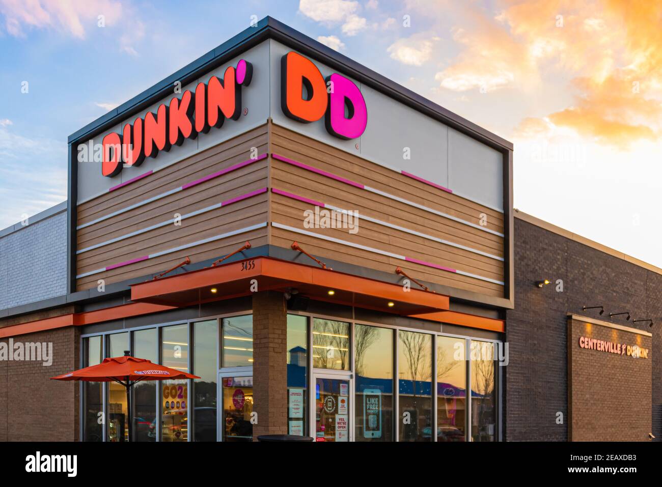 Dunkin doughnuts Fotos und Bildmaterial in hoher Auflösung Alamy