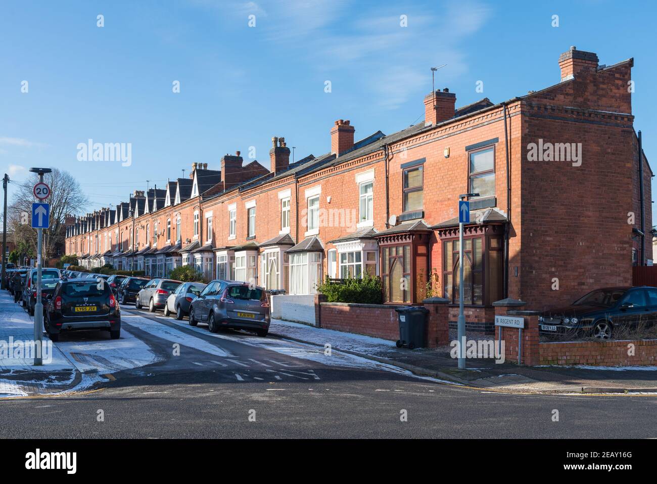 Reihe viktorianischer Reihenhäuser in der eleganten Vorstadt Birmingham Von Harborne Stockfoto