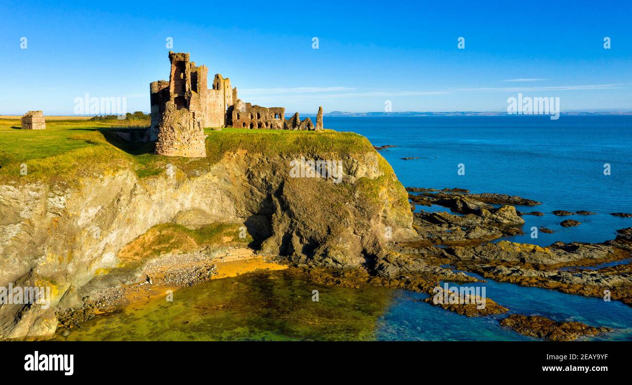 Tantallon Castle, Oxroad Bay, East Lothian, Schottland, Großbritannien Stockfoto
