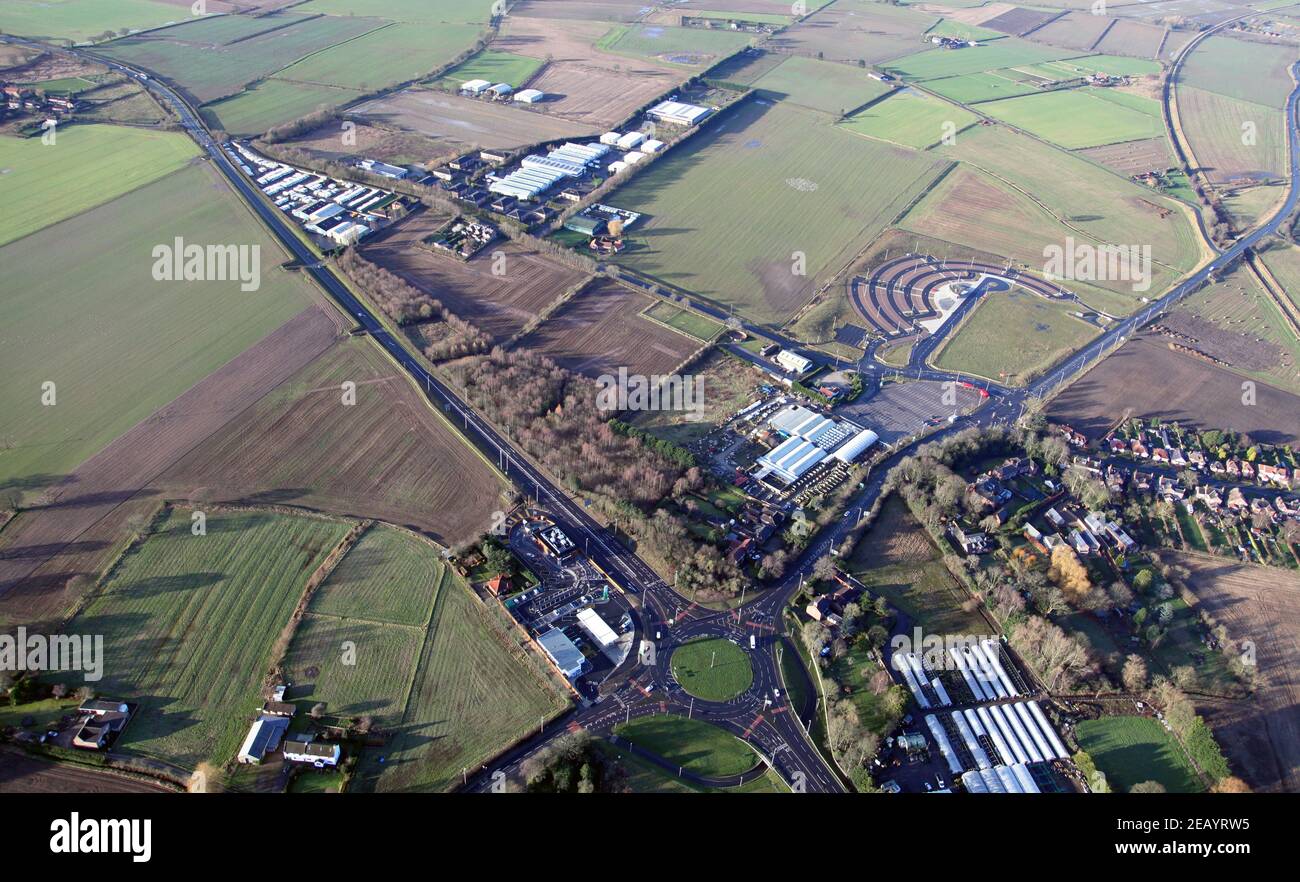 Luftaufnahme von Poppleton, York an der Kreuzung A59 / A1237 Kreisverkehr. Ebenfalls im Bild: Poppleton Bar Park'n'Ride & Northminster Business Park Stockfoto
