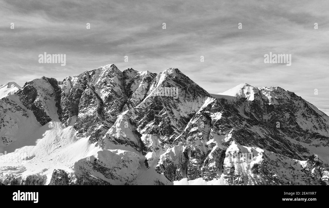 Saint Marcel, Aostatal (Italien): Die Roises-Reihe vom Mont Corquet aus gesehen. Stockfoto