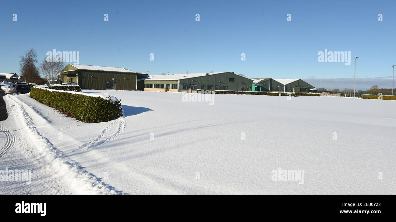 Tranent, Ormiston, East Lothian.Schottland. UK .11th Feb 21 Hibernian Training Centre bedeckt mit einer Schneedecke. Kredit: eric mccowat/Alamy Live Nachrichten Stockfoto