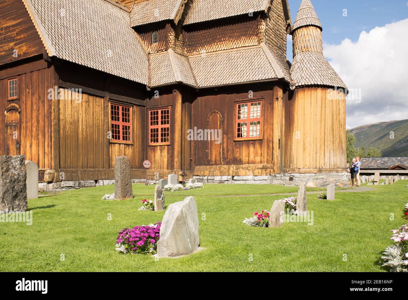 Mittelalterliche Holzkirche von Lom in Südnorwegen Stockfoto