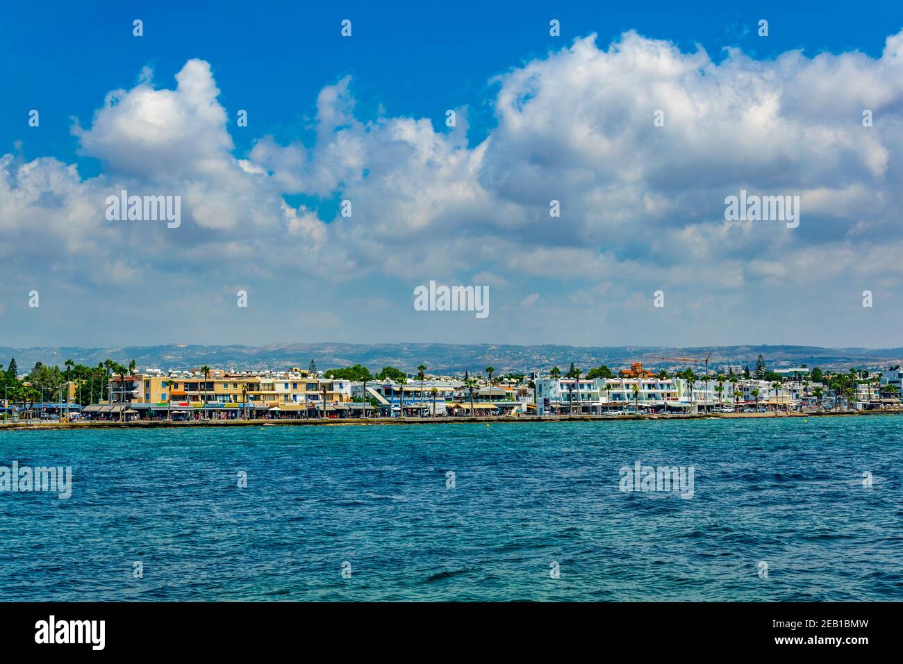 PAPHOS, ZYPERN, 18. AUGUST 2017: Stadtbild von Paphos auf Zypern Stockfoto