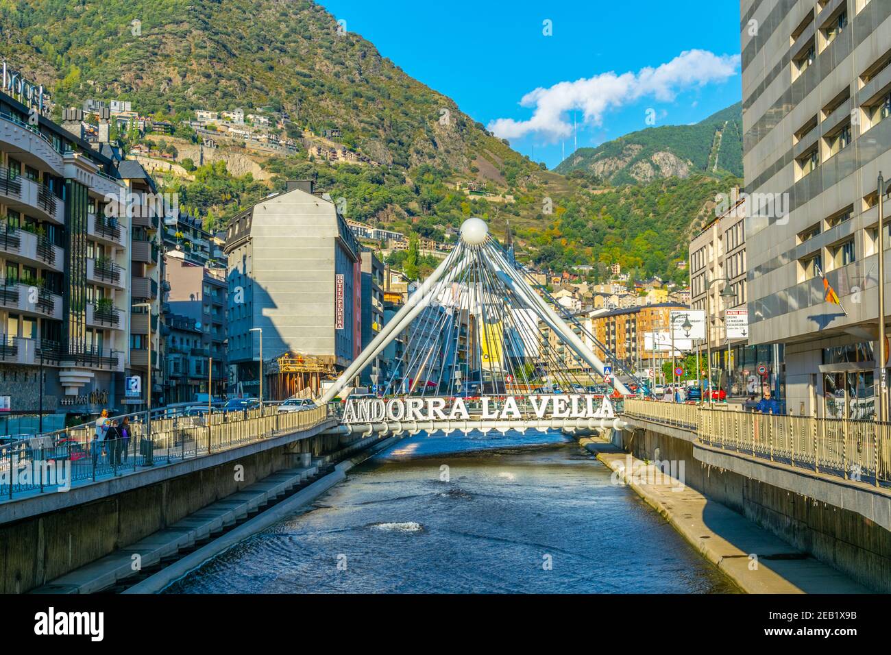 ANDORRA LA VELLA, ANDORRA, 29. SEPTEMBER 2017: Pont de Paris in Andorra la Vella Stockfoto