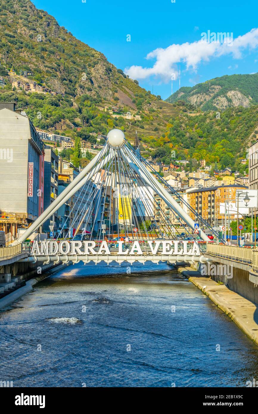 ANDORRA LA VELLA, ANDORRA, 29. SEPTEMBER 2017: Pont de Paris in Andorra la Vella Stockfoto