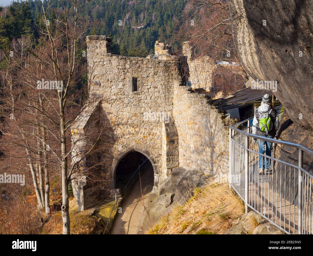 Torturm der Burg Oybin Stockfoto