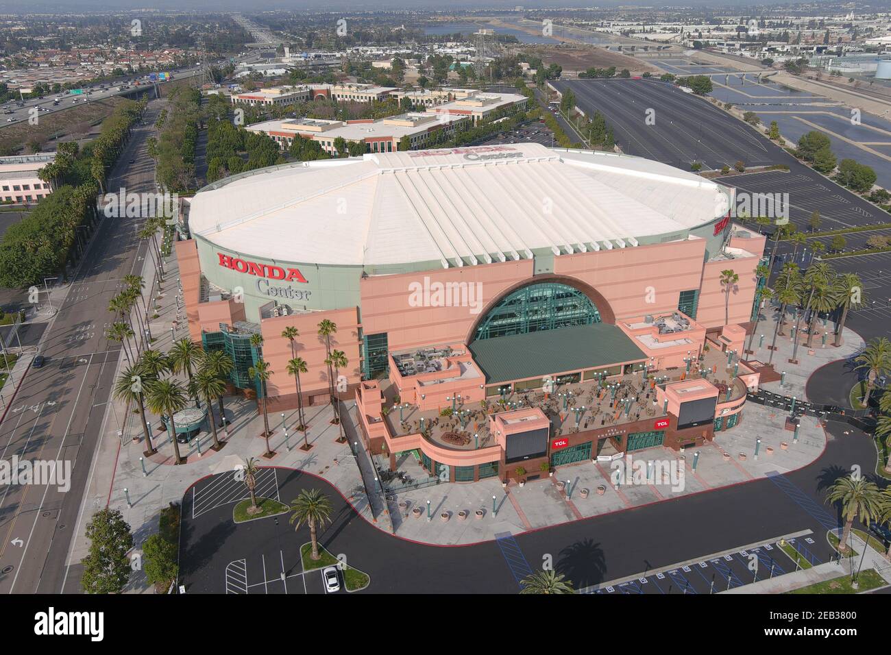 Eine Luftaufnahme des Honda Center, Mittwoch, 10. Februar 2021, in Anaheim, Kalif. Stockfoto