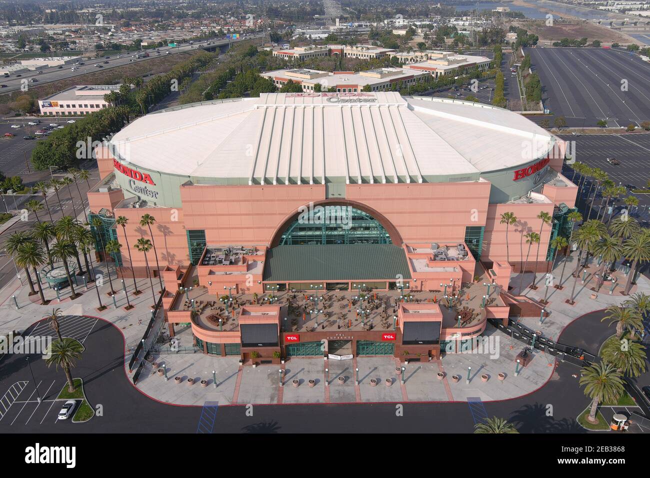 Eine Luftaufnahme des Honda Center, Mittwoch, 10. Februar 2021, in Anaheim, Kalif. Stockfoto