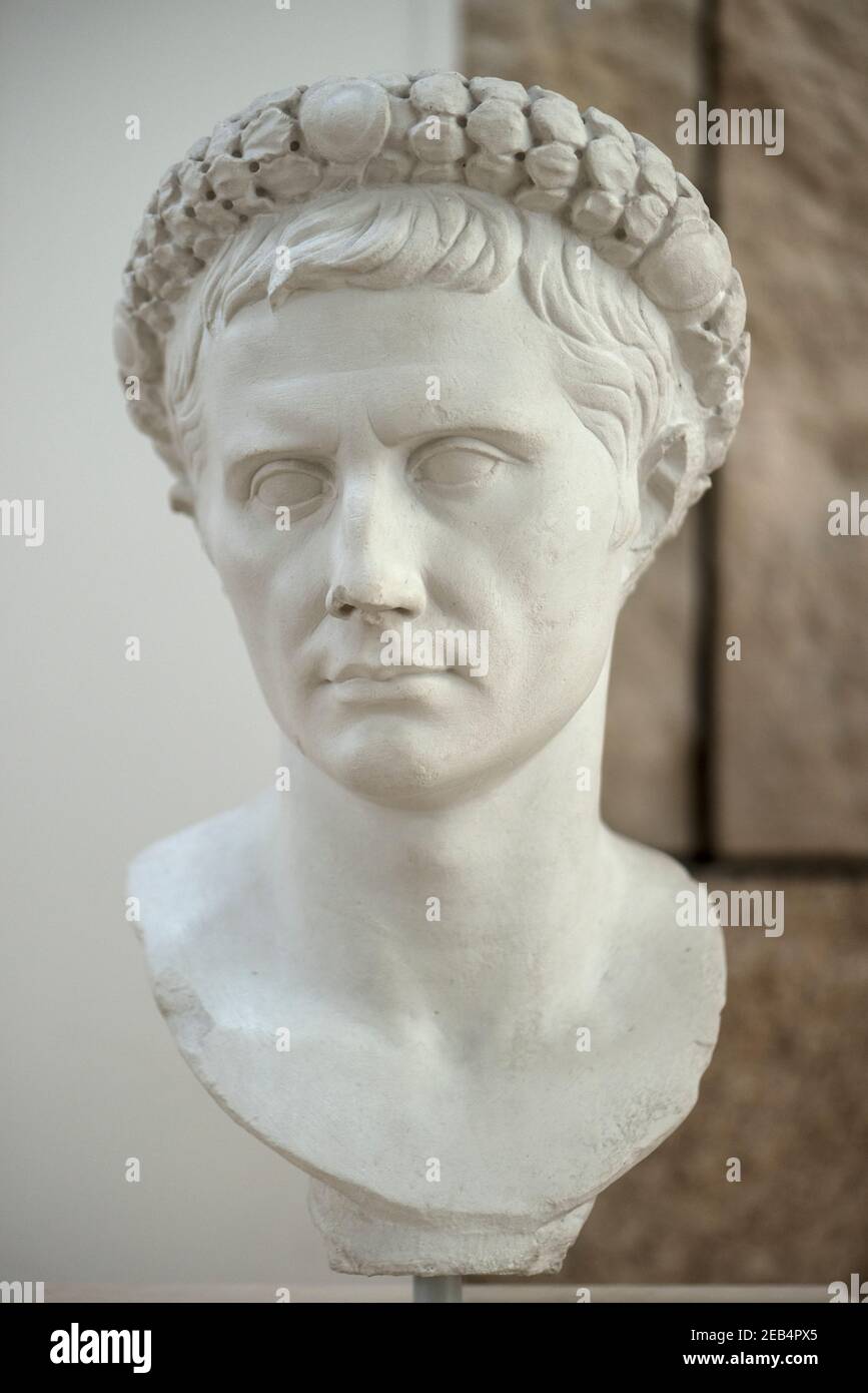 Porträt des römischen Kaisers Augustus, (63 v. Chr. - 14 n. Chr.), Ara Pacis Museum, Rom, Italien. Augustus (23. September 63 v. Chr. – 19. August n. Chr. 14), geboren Octavius, Stockfoto