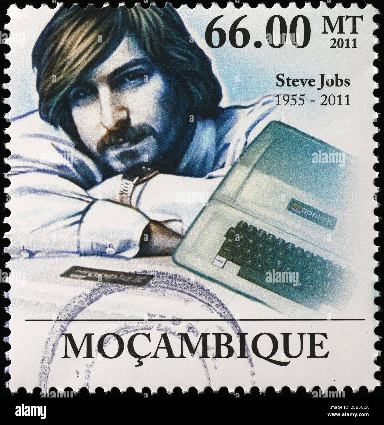 Der junge Steve Jobs mit einem Apple-Computer auf Briefmarke Stockfoto