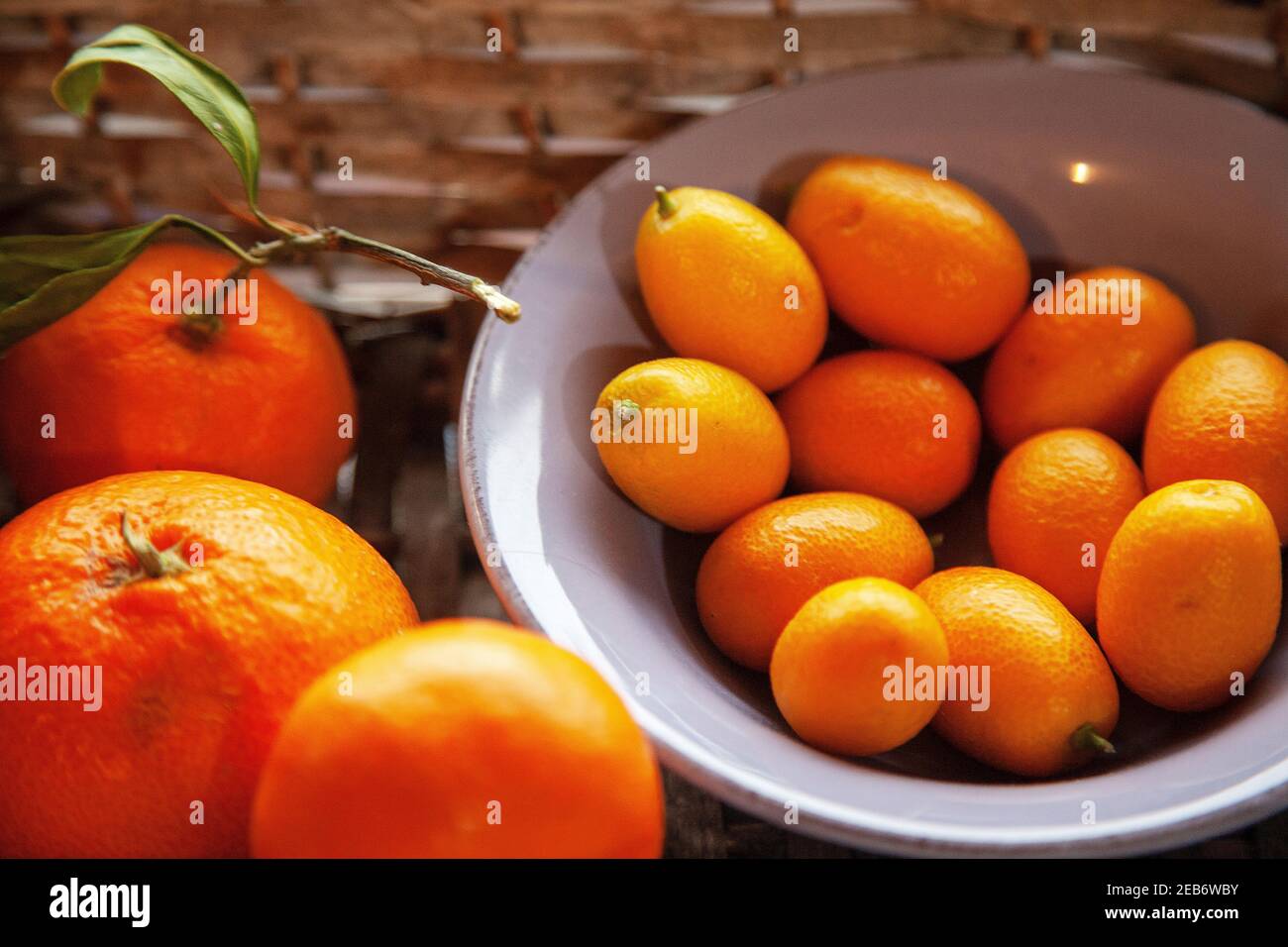 Obst in einer Schüssel Stockfoto