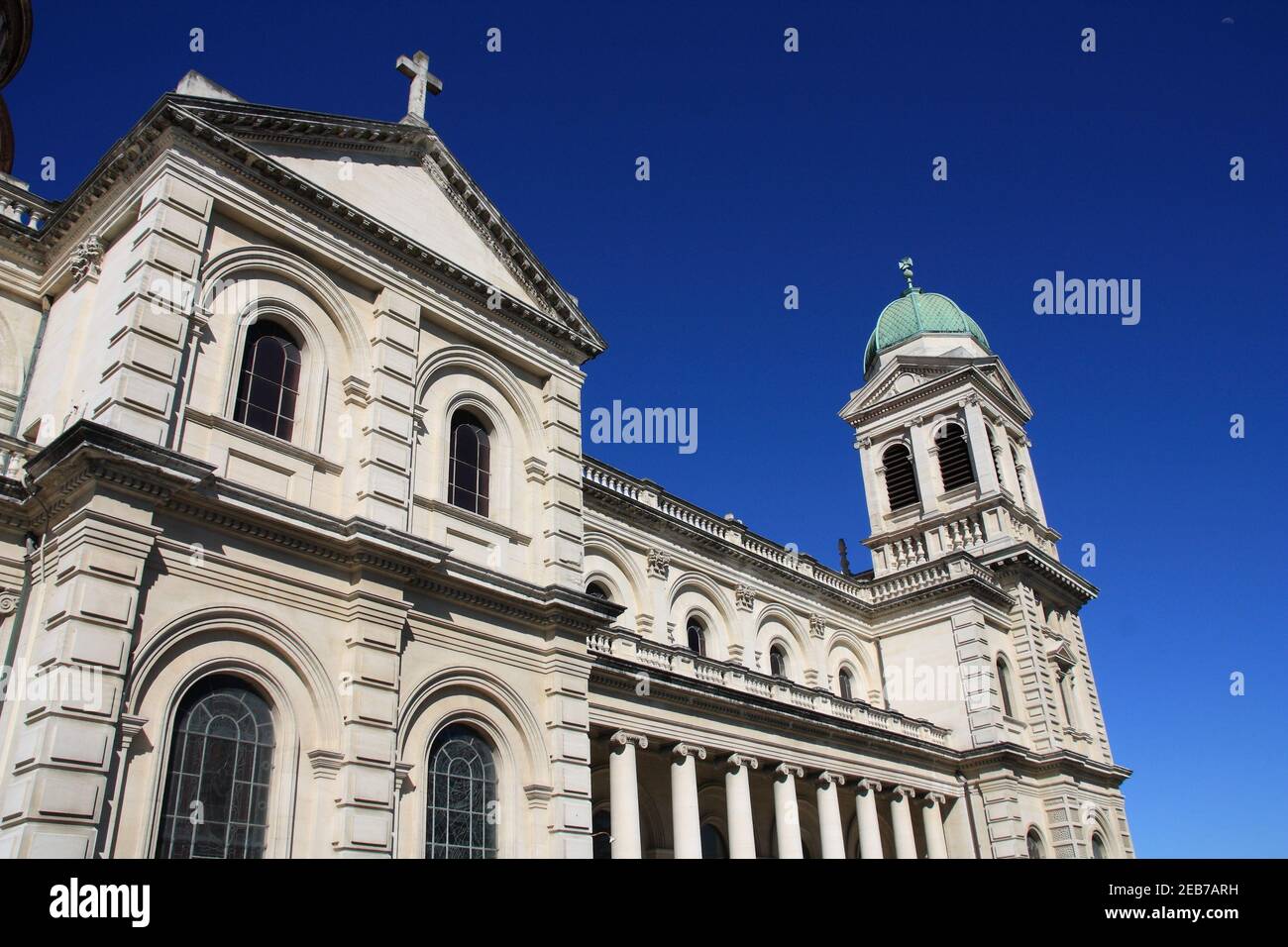 Christchurch, Canterbury, Neuseeland - römisch-katholische Kathedrale des Allerheiligsten Sakraments. Die Kathedrale brach im Erdbeben von 2011 zusammen. Stockfoto