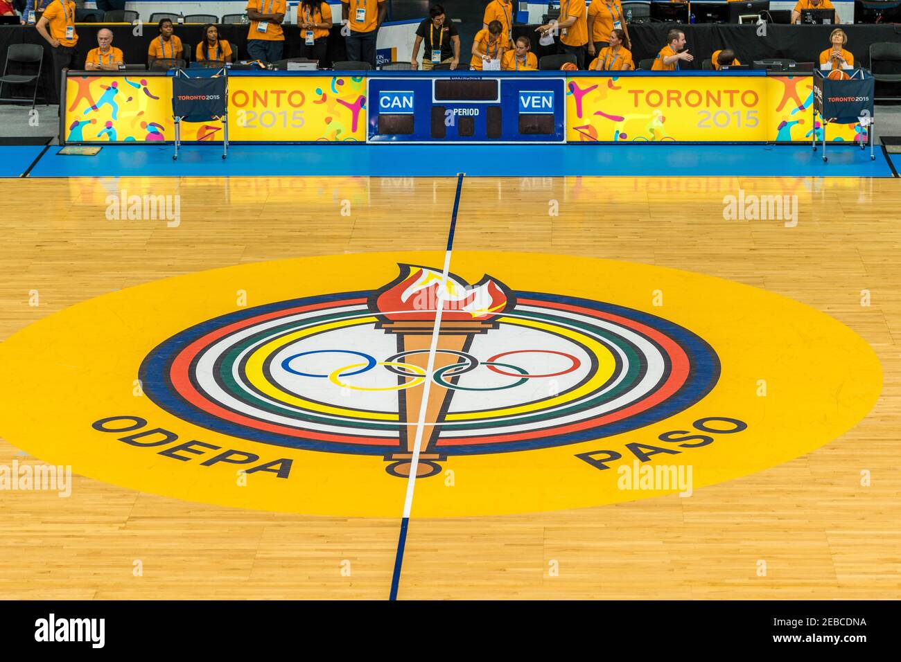 Toronto 2015 Pan am oder Pan American Games, Basketball: Das Odepa oder Paso Logo in der Mitte des Basketballplatzes. Stockfoto
