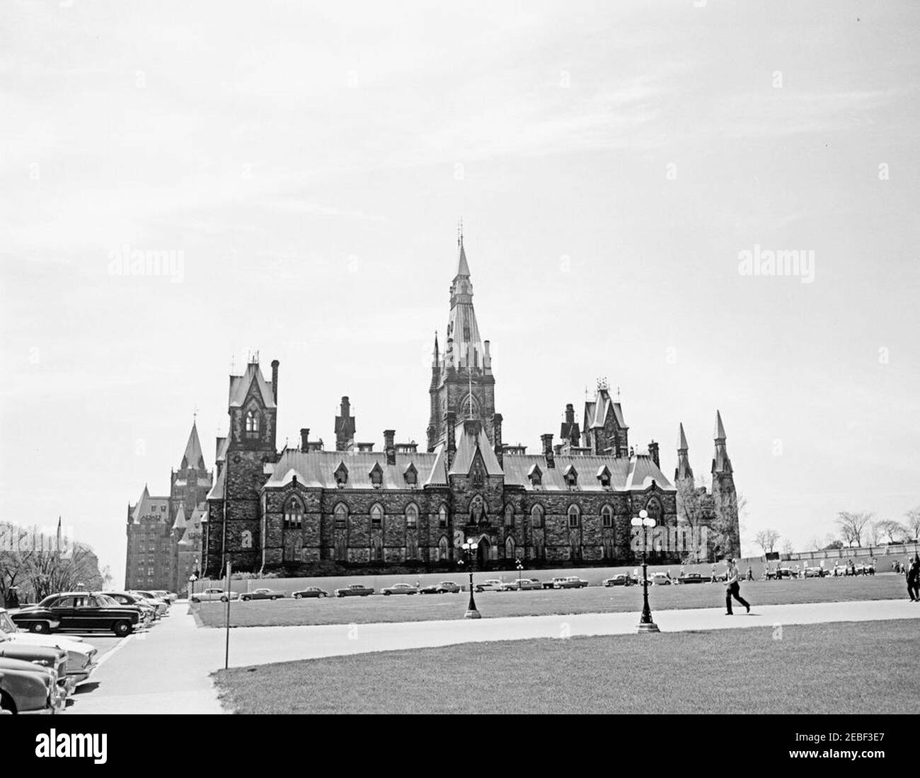 Reise nach Ottawa, Kanada: US Embassy Chancery. West Block of Parliament Hill, Ottawa, Ontario, Kanada. [Foto von Harold Sellers] Stockfoto