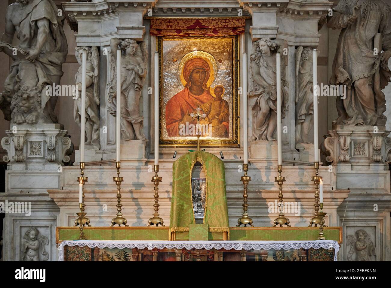 Altar der Basilika Santa Maria della Salute, Venedig, Venetien, Italien Stockfoto