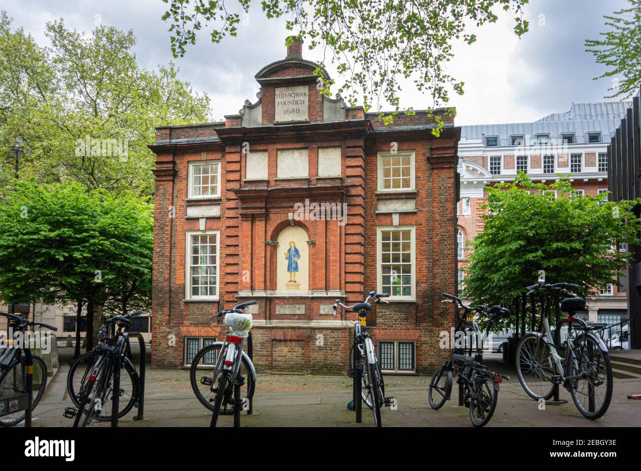 Das Gebäude der Blewcoat School in der Caxton Street, London, Großbritannien Stockfoto