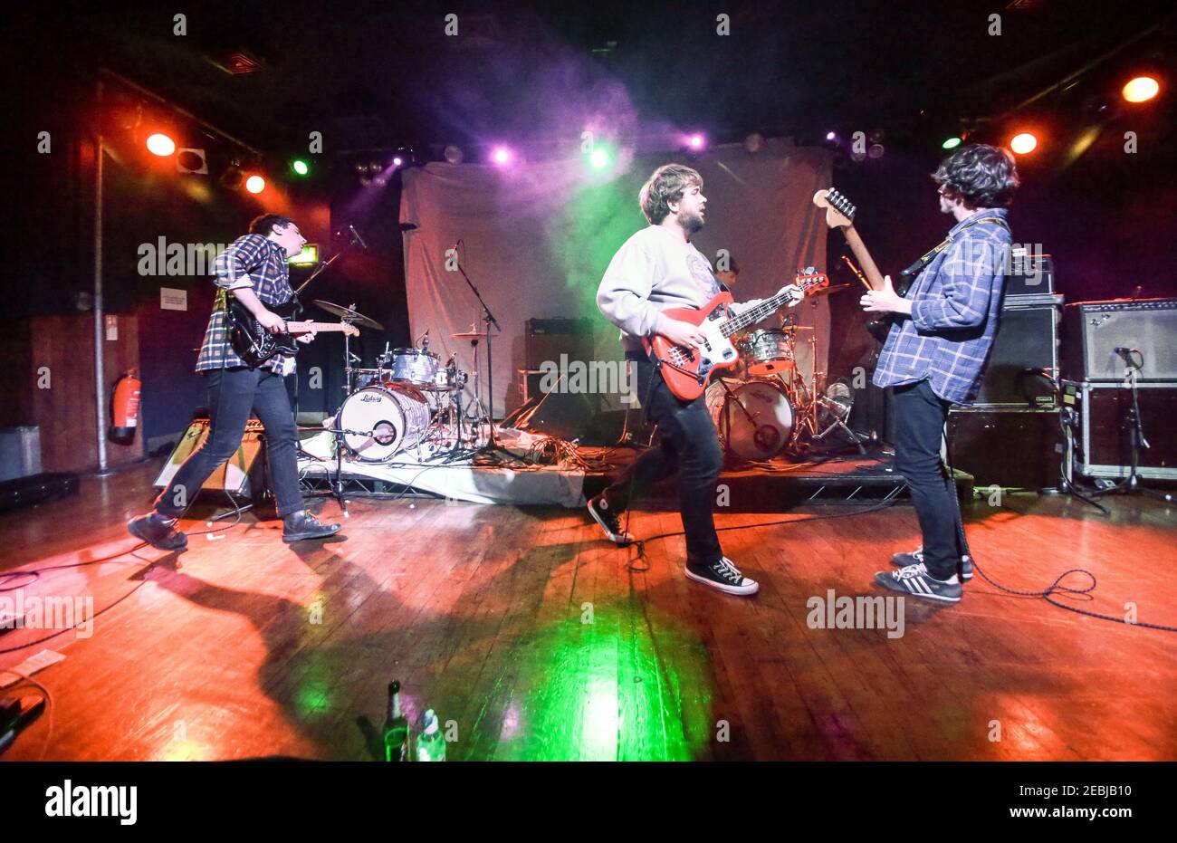 Hooton Tennis Club live auf der Bühne im Scala in London unterstützt King Gizzard Stockfoto