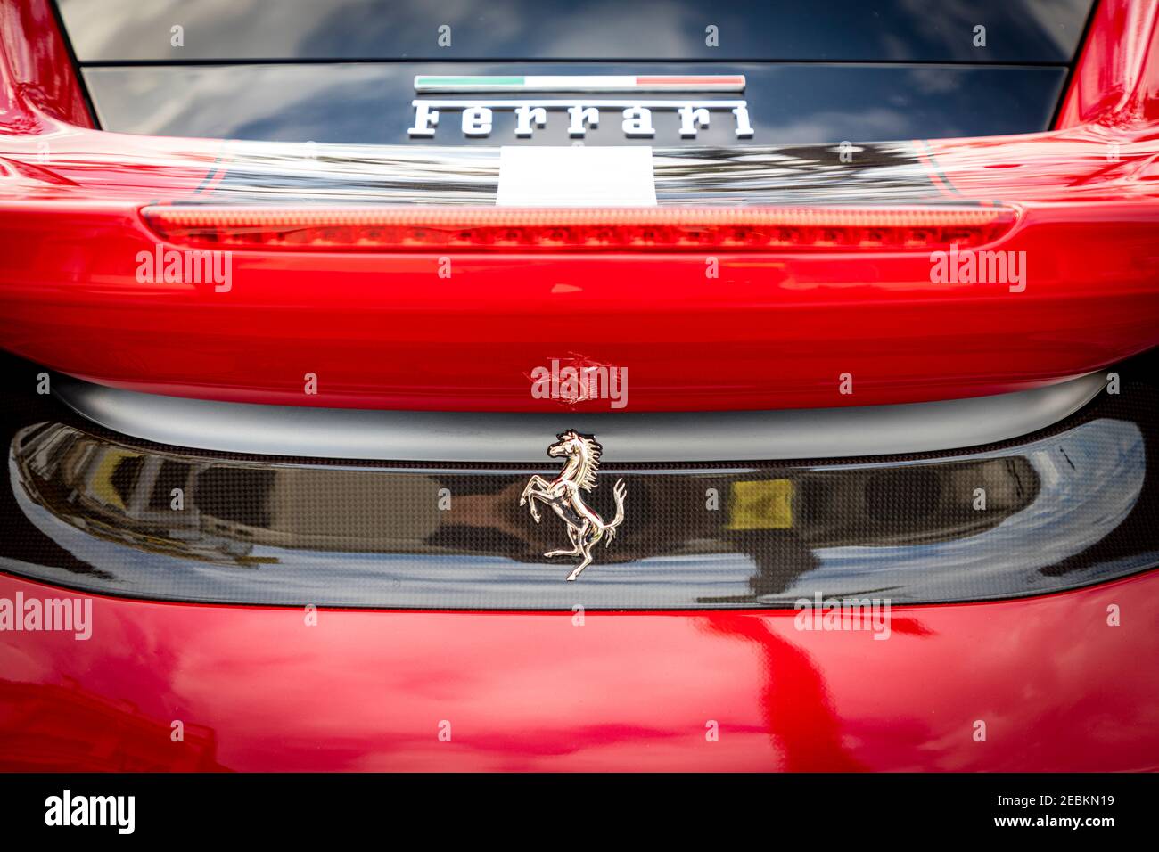 Red Ferrari auf der Ausstellung 'Cars on Fifth' - Naples, Florida, USA Stockfoto