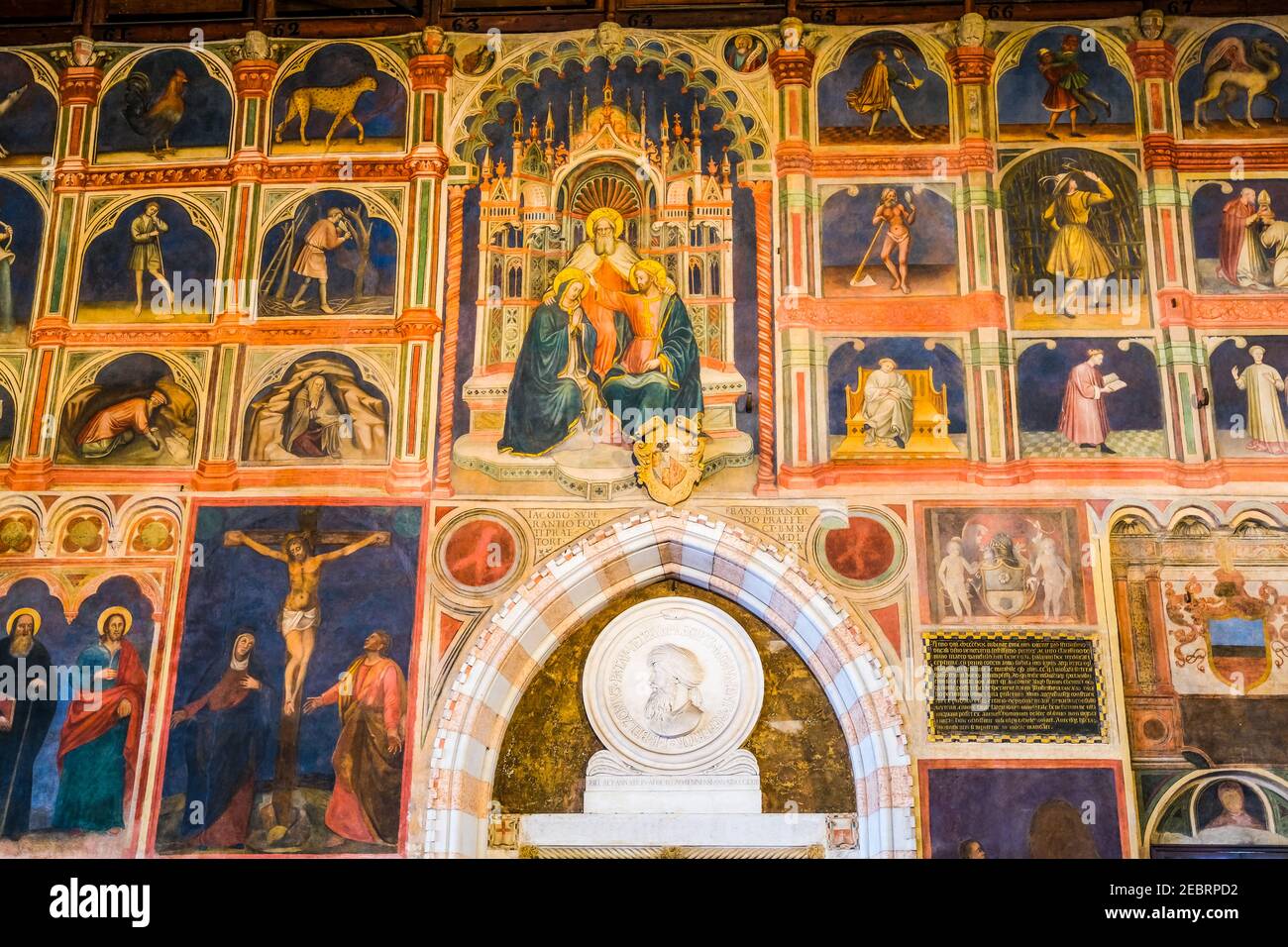 Der große Saal des Palazzo della Ragione mit seiner astrologischen Inspirierte Fresken in Padua Italien Stockfoto