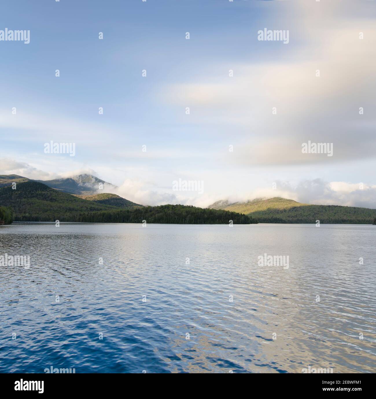 USA, New York, NordElba, Lake Placid, Blick auf Whiteface Berg vom Lake Placid Stockfoto