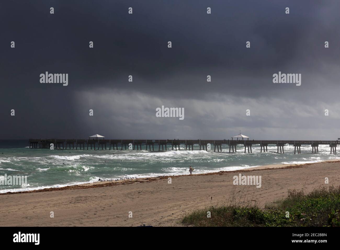 Stürmischer Tag am Strand, Juno Beach, Florida Stockfoto