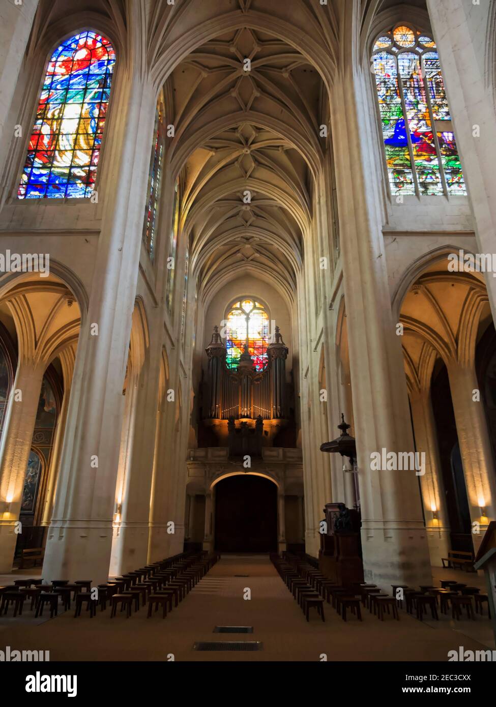 Kirche St. Gervais St. Protais, Paris. Rückseite der Kirche mit der Orgel. Stockfoto