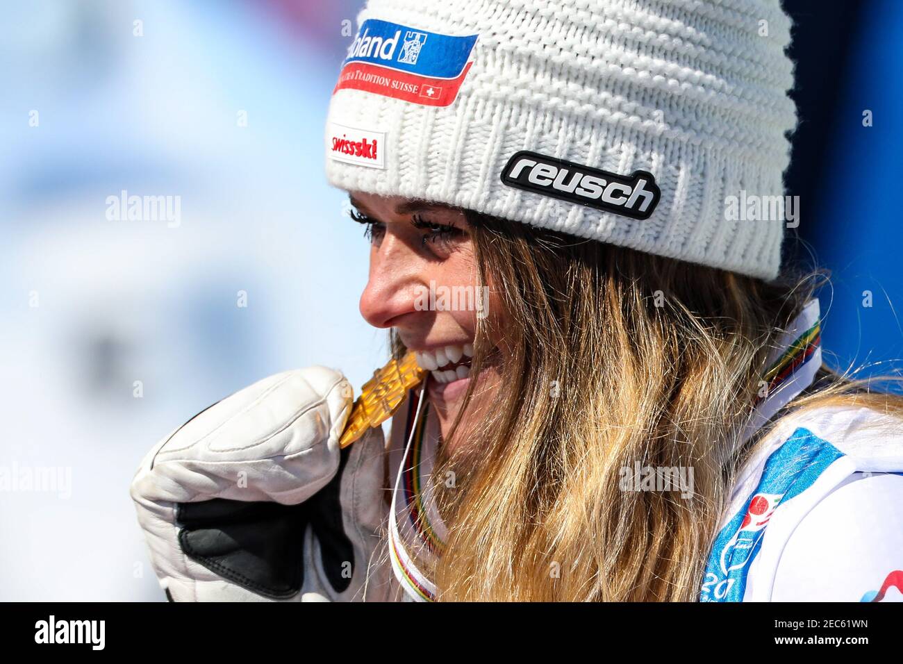 Cortina (BL, Italien. Februar 2021, 13th. Cortina (BL), Italien, Olympia delle Tofane, 13. Februar 2021, Corinne SUTER SUI während 2021 FIS Alpine Ski-Weltmeisterschaften - Abfahrt - Damen - alpines Skirennen Credit: Luca Tedeschi/LPS/ZUMA Wire/Alamy Live News Stockfoto