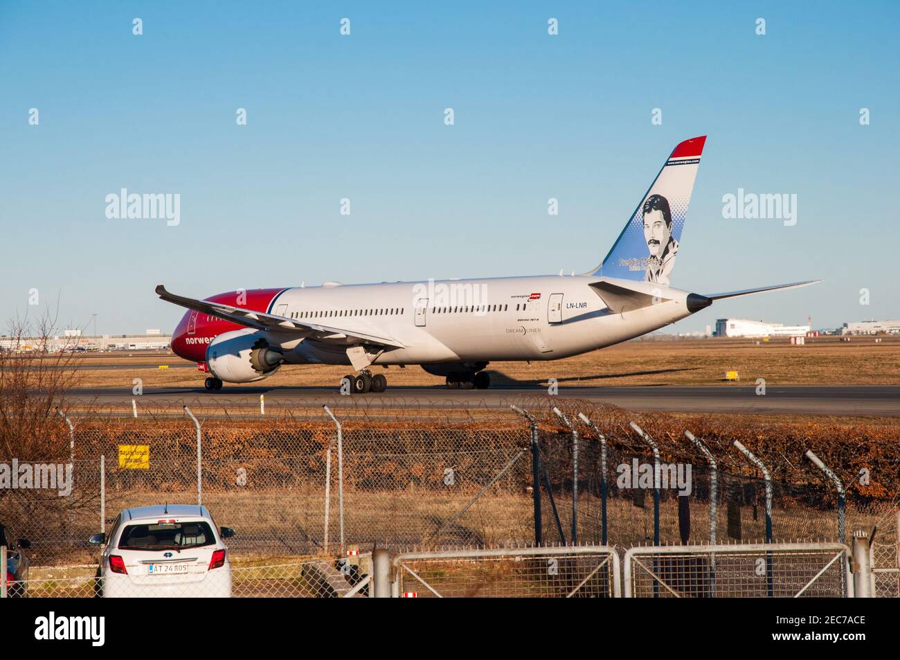 Kopenhagen Dänemark - März 18. 2018: Norwegischer Air Shuttle Boeing 787-9 Dreamliner Flugzeug in Kopenhagen Flughafen Stockfoto