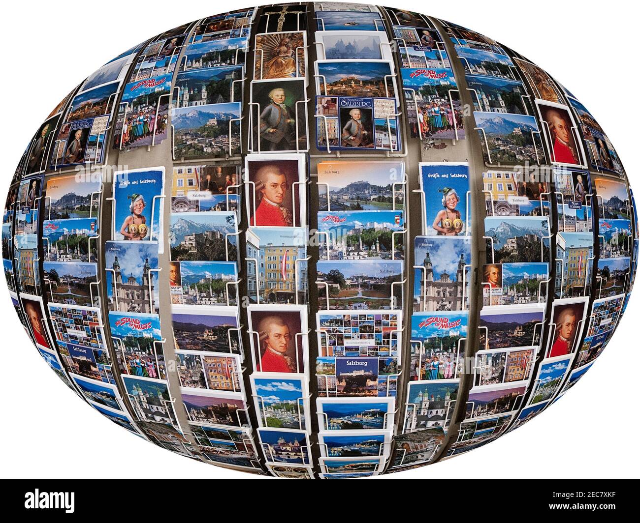 AT - SALZBURG: Postkartendisplay auf weißem Hintergrund Stockfoto