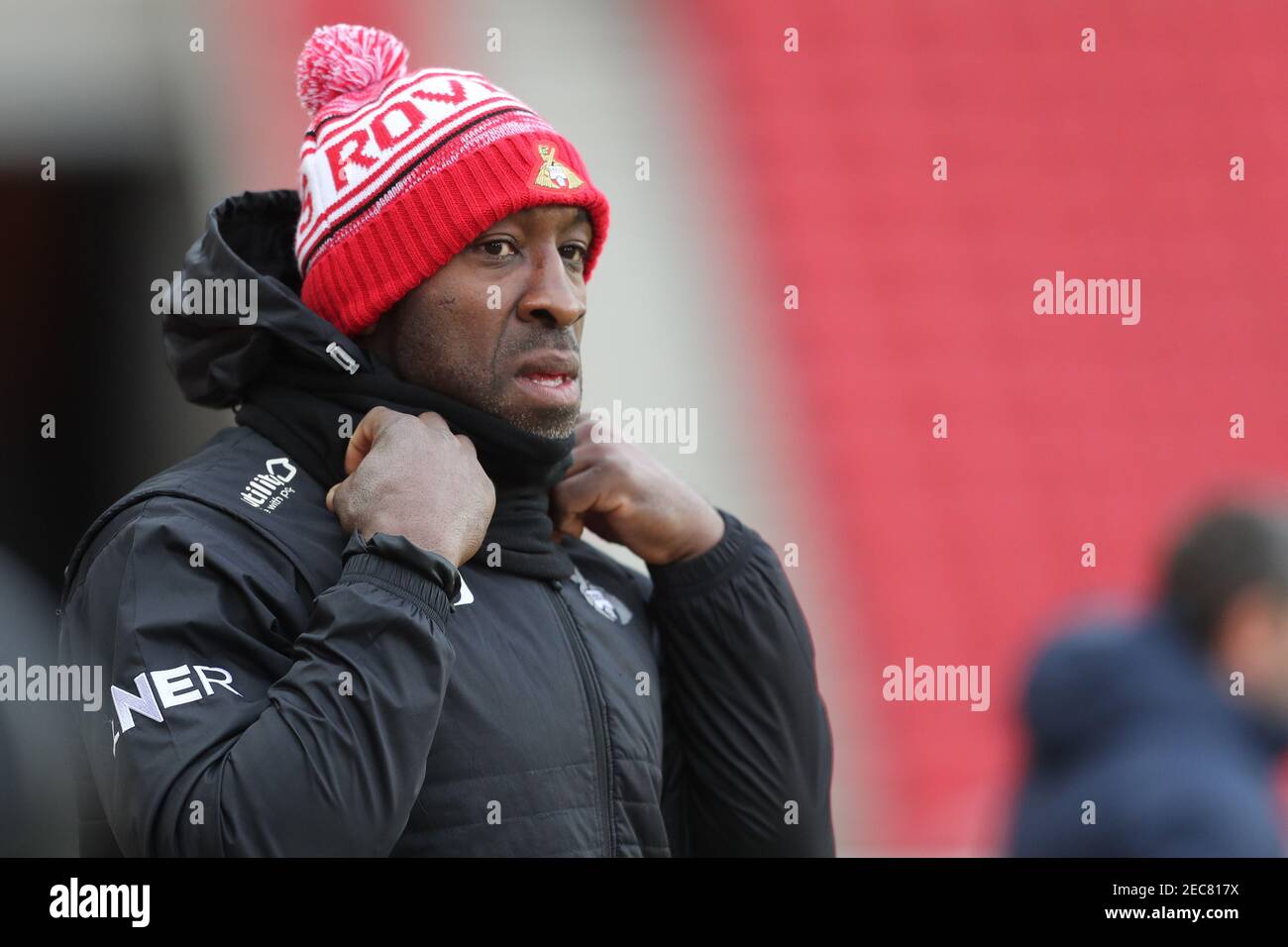 SUNDERLAND, ENGLAND. FEB 13th Doncaster Rovers Manager Darren Moore während des Sky Bet League 1-Spiels zwischen Sunderland und Doncaster Rovers im Stadion of Light, Sunderland am Samstag, 13th. Februar 2021. (Kredit: Mark Fletcher - MI News ) Kredit: MI Nachrichten & Sport /Alamy Live Nachrichten Stockfoto