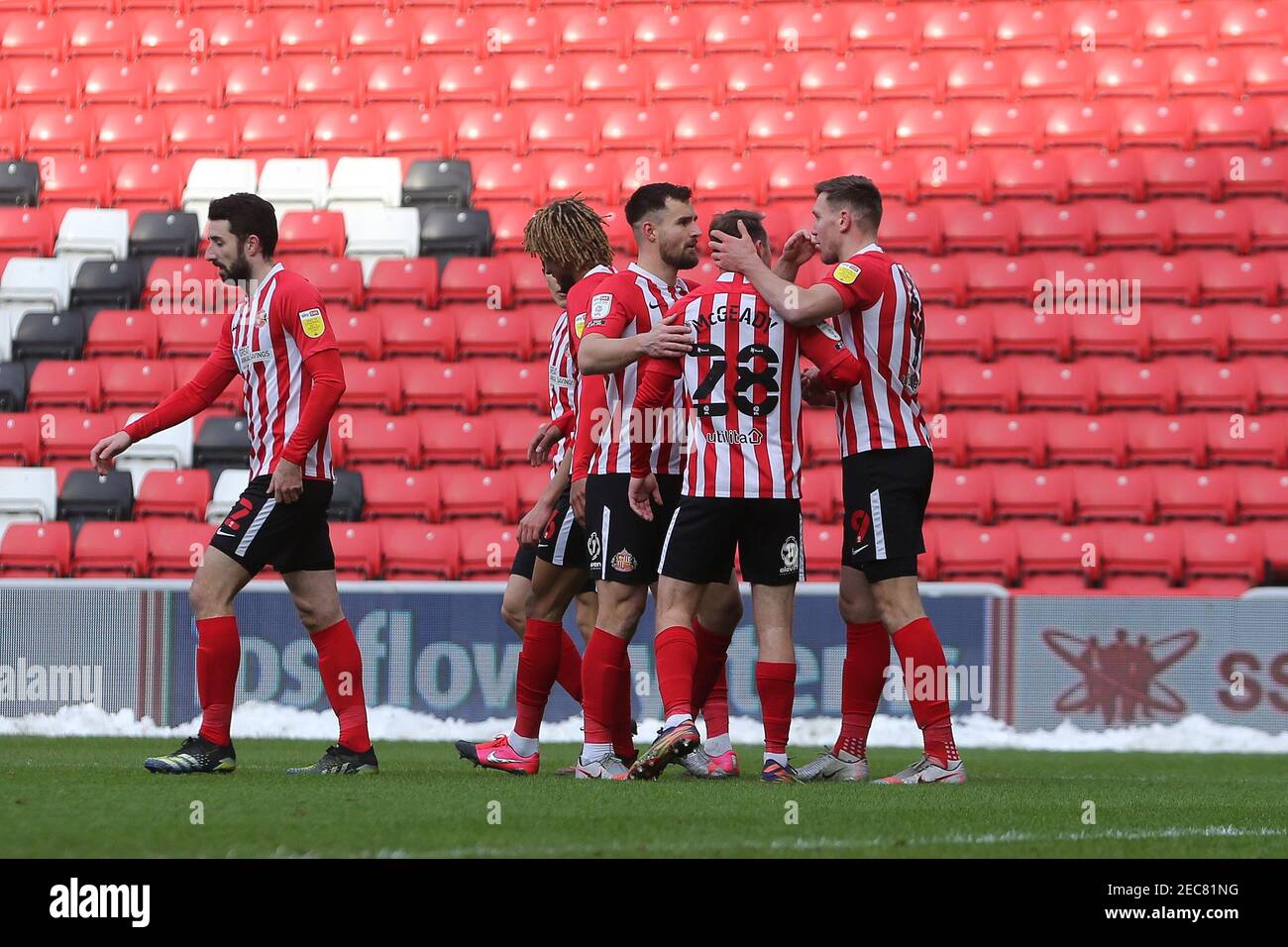 SUNDERLAND, ENGLAND. FEB 13th Charlie Wyke von Sunderland feiert am Samstag, den 13th. Februar 2021, ihr zweites Tor im Sky Bet League 1-Spiel zwischen Sunderland und Doncaster Rovers im Stadion of Light, Sunderland. (Kredit: Mark Fletcher - MI News ) Kredit: MI Nachrichten & Sport /Alamy Live Nachrichten Stockfoto