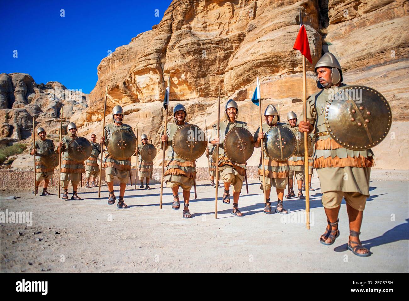 Nabatean Soldaten Parade in Petra. Jordanien. Stockfoto