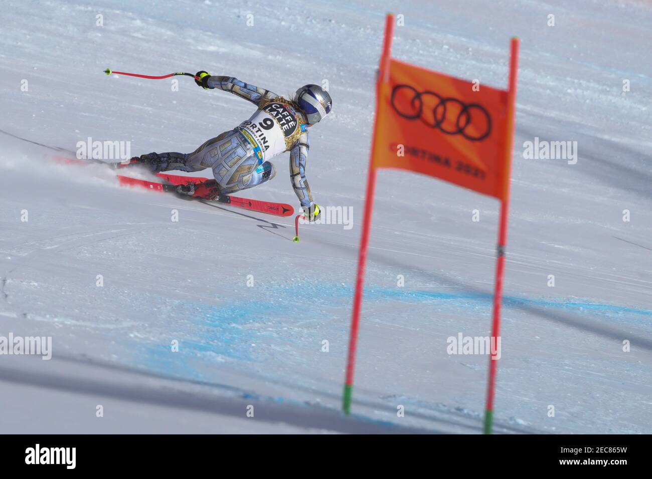 Cortina (BL, Italien. Februar 2021, 13th. Cortina (BL), Italien, Olympia delle Tofane, 13. Februar 2021, LEDECKA Ester (CZE) während der FIS Alpine World SKI Championships 2021 - Abfahrt - Damen - alpines Skirennen Credit: Sergio Bisi/LPS/ZUMA Wire/Alamy Live News Stockfoto