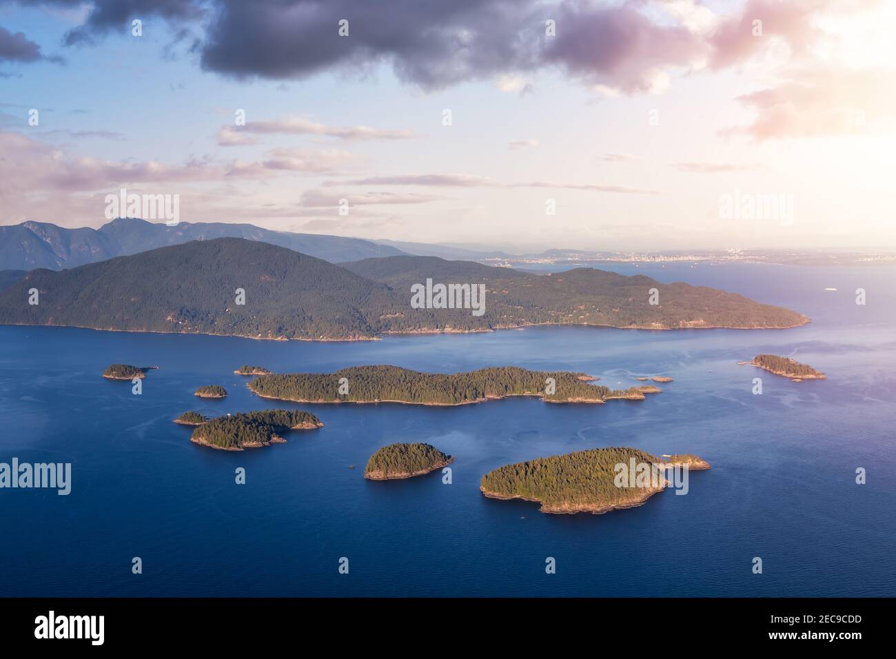 Luftaufnahme von Pasley Island und Howe Sound Stockfoto