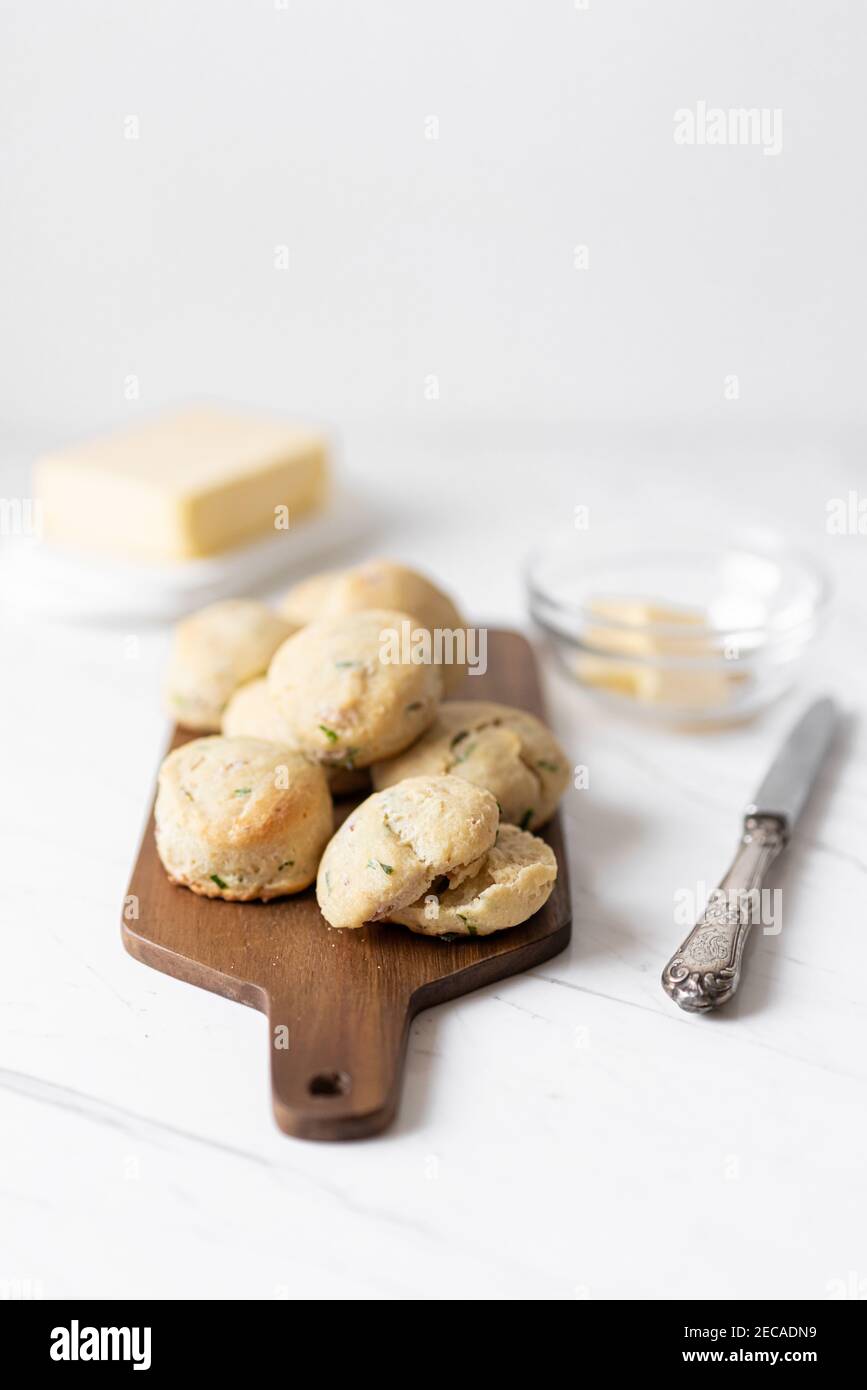 Cheddar Cheese Schinken Scones Muffins Stockfoto