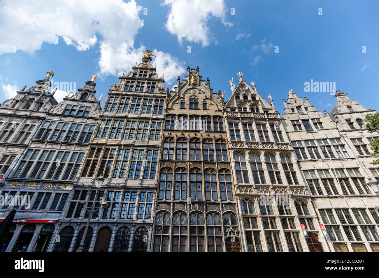 Historische Guildhalls auf dem Grote Markt in Antwerpen, Flandern, Belgien Stockfoto