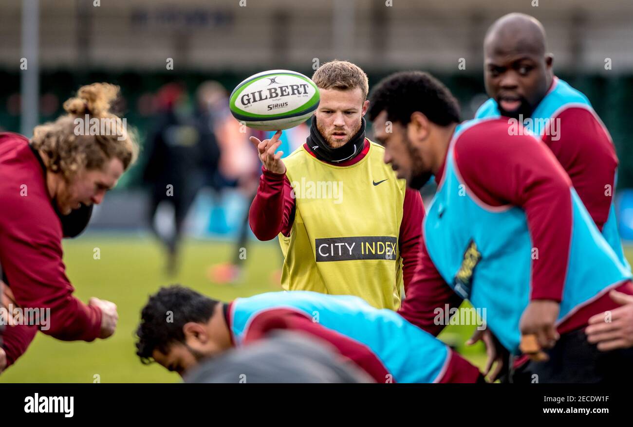 London, Großbritannien. Februar 2021, 13th. Tom Whitely von Saracens mit dem Ball beim Aufwärmen des Trailfinders Challenge Cup-Spiels zwischen Saracens und Doncaster Knights im Stonex Stadium, London, England am 13. Februar 2021. Foto von Phil Hutchinson. Nur redaktionelle Verwendung, Lizenz für kommerzielle Nutzung erforderlich. Keine Verwendung bei Wetten, Spielen oder Veröffentlichungen einzelner Vereine/Vereine/Spieler. Kredit: UK Sports Pics Ltd/Alamy Live Nachrichten Stockfoto