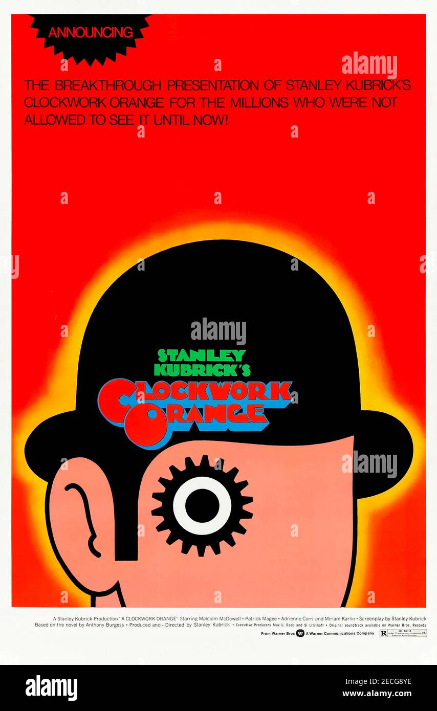 A Clockwork Orange (1971) unter der Regie von Stanley Kubrick mit Malcolm McDowell, Patrick Magee, Michael Bates und Warren Clarke. Kontroverse Adaption von Anthony Burgess' Roman über die Überschwänglichkeit der Jugend, die in einem dystopischen totalitären Großbritannien spielt. Stockfoto