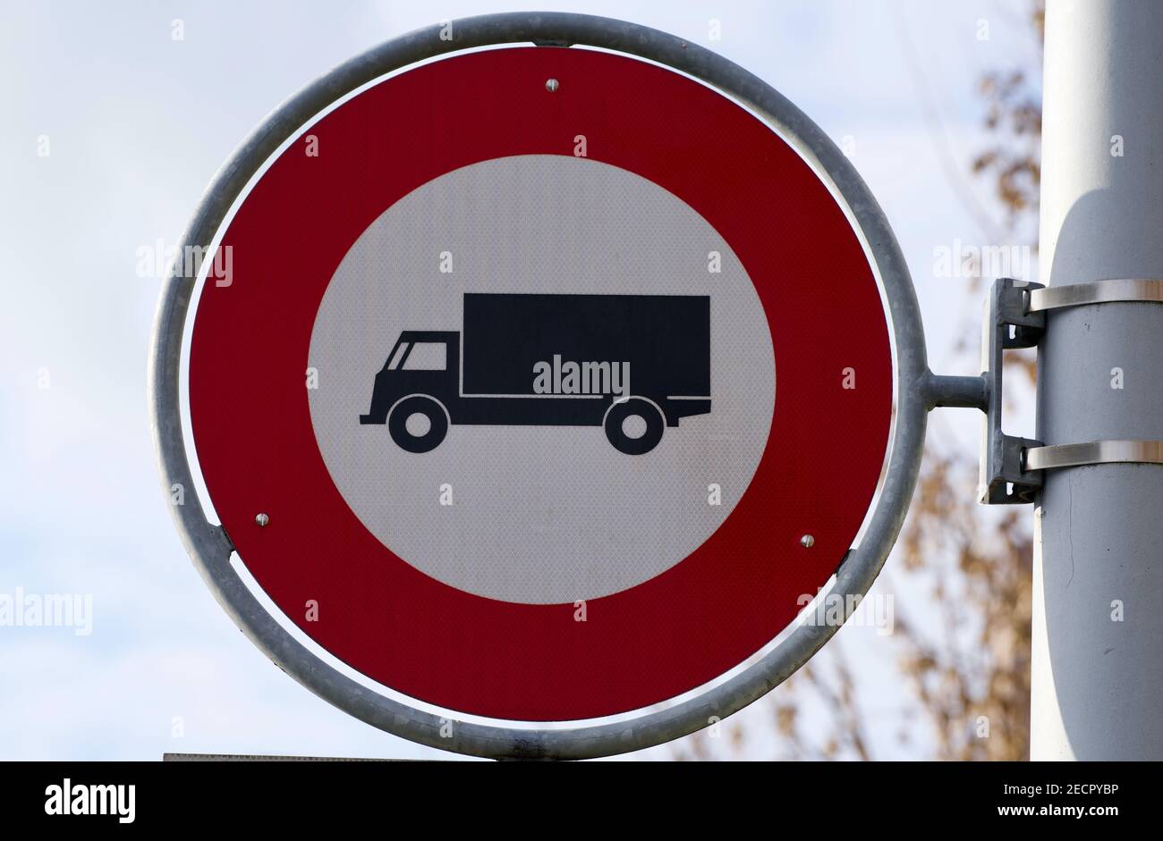 Verkehrszeichen ã¼berholverbot Lkw