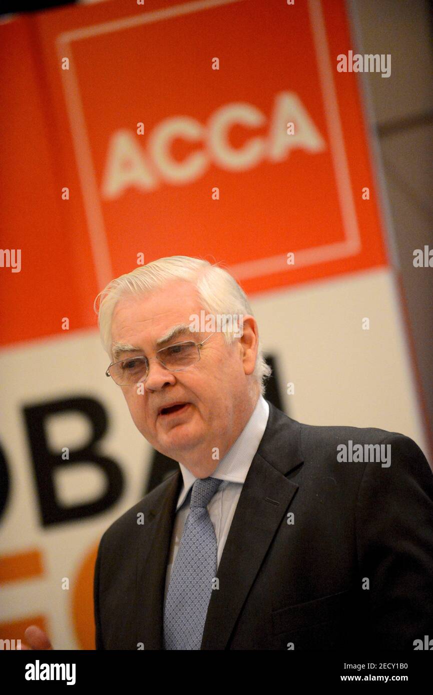 Lord Norman Lamont ist britischer Politiker und ehemaliger konservativer Abgeordneter für Kingston-upon-Thames. Er ist vor allem bekannt für seine Zeit als Schatzkanzler, von 1990 bis 1993. 1998 wurde er zum Lebenskollegen gegründet. Lamont war ein Unterstützer der euroskeptischen Brexit-Organisation Leave means Leave Stockfoto