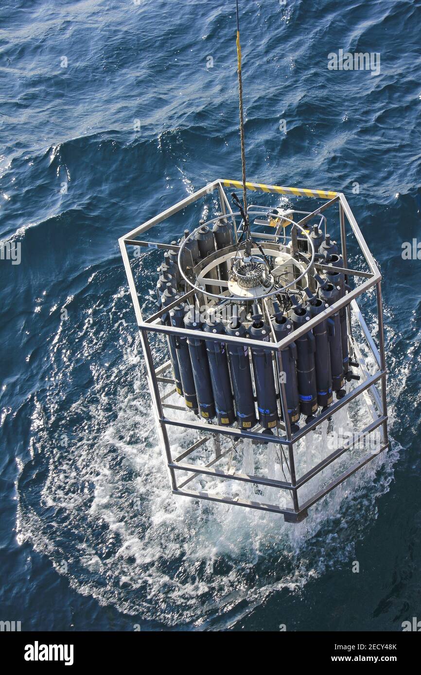 CTD-Rosette für die Probenahme Wasser Leitfähigkeit, Temperatur, Tiefe Stockfoto