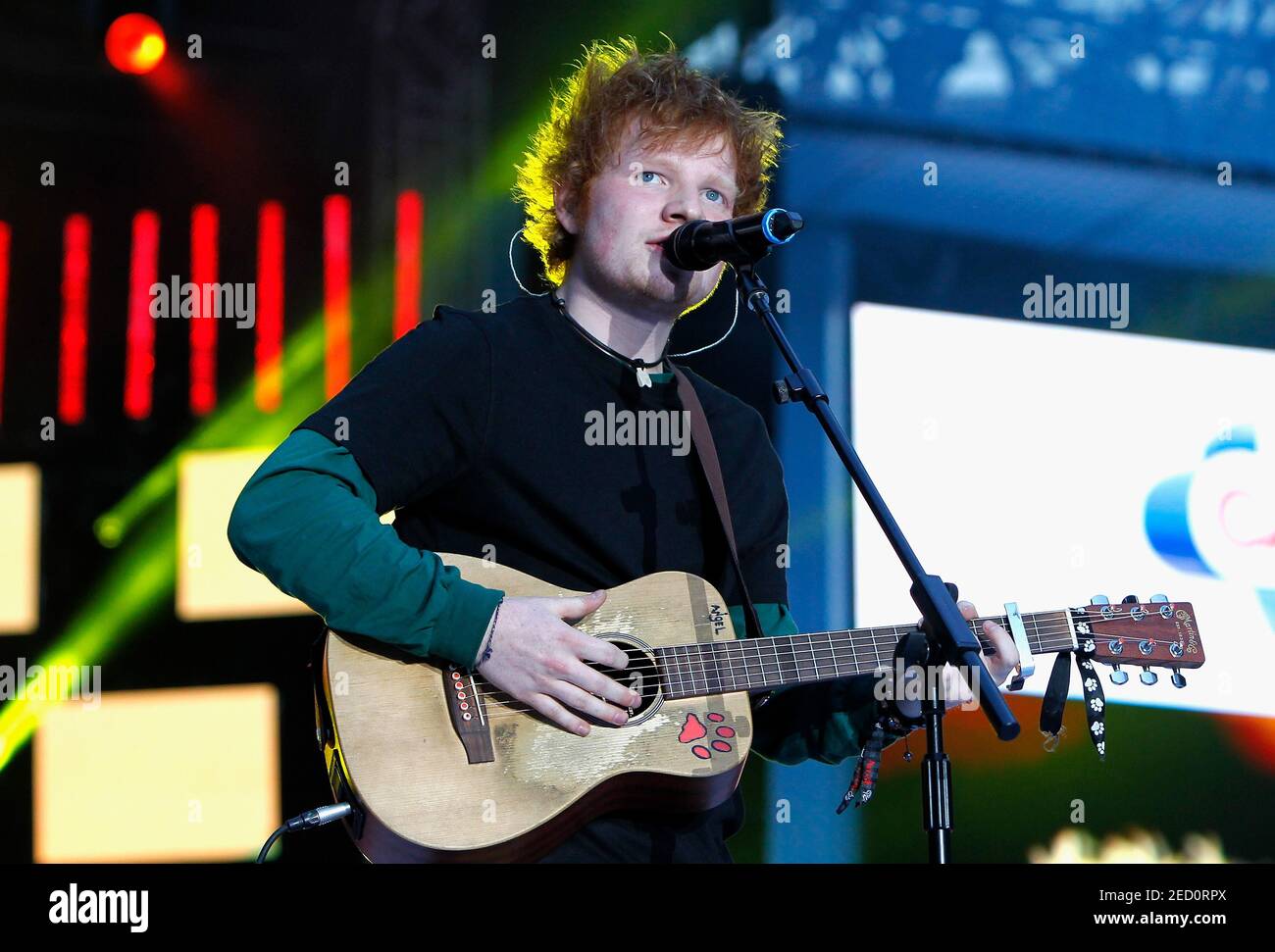 London, Großbritannien, 9.. Juni 2012. Ed Sheeran spielt auf der Bühne beim Capital Summertime Ball im Wembley Stadium London. Stockfoto