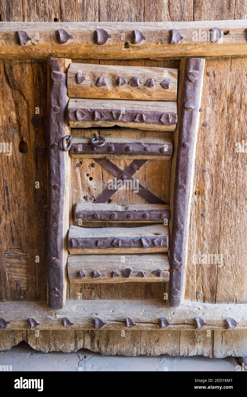 Alte Tür, Masmak Fort, Riadh, Saudi-Arabien Stockfoto